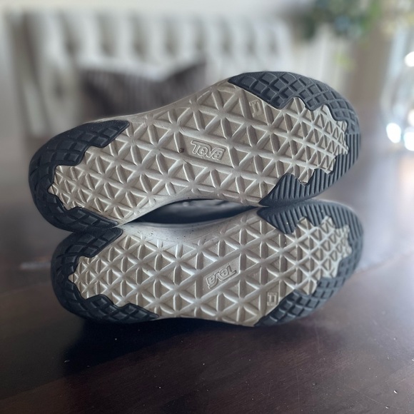 WOMEN'S TEVA ARROWRIDGE TRAIL EVERYDAY SHOES - Picture 2 of 4